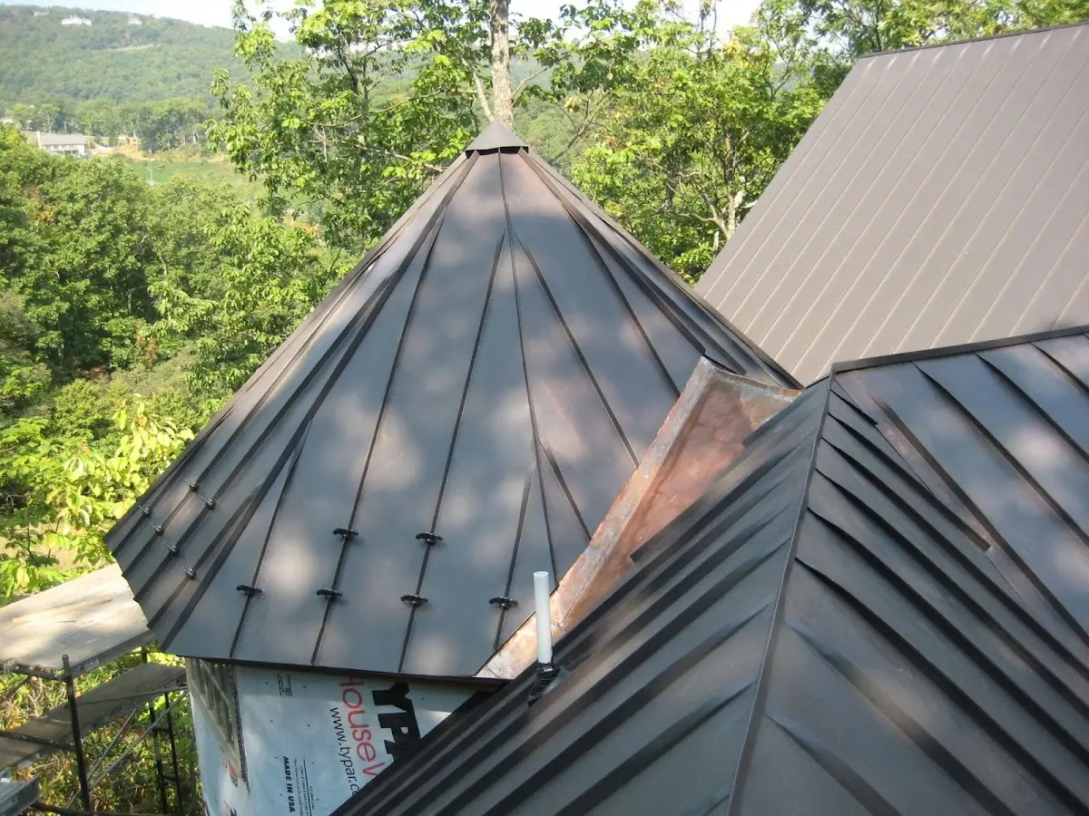 Professional Gutter Cleaning by Craftsman Roofing in Skull Valley